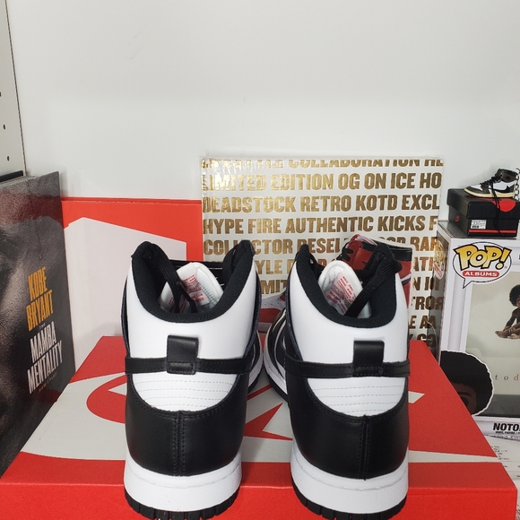 Nike Dunk High Panda - Picture 3 of 3